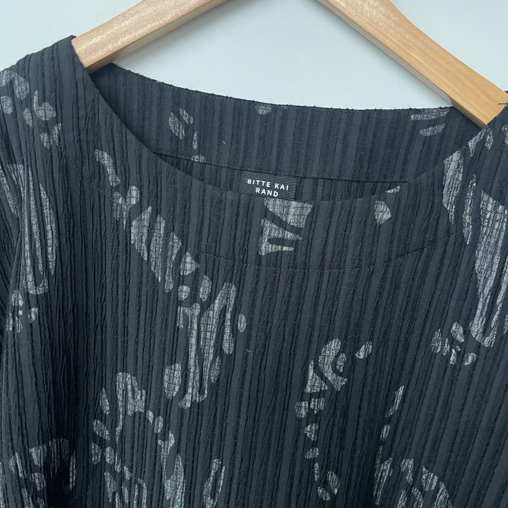 Bitte Kai Rand | ‘Broken Strokes’ Crinkled Blouse Top - Picture 2 of 3